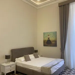 Domus Iole Nel Centro Storico , Catania Italia