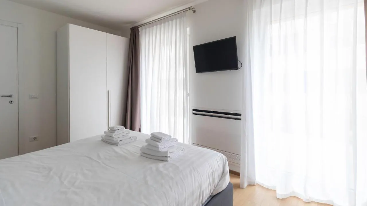 Italianway - Corso Como 11 Milan Apartment